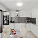 Διαμέρισμα Vip 2 Chambres, 2 Salles De Bain Et 2 Wcs Palais Des Festivals Croisette Κάννες